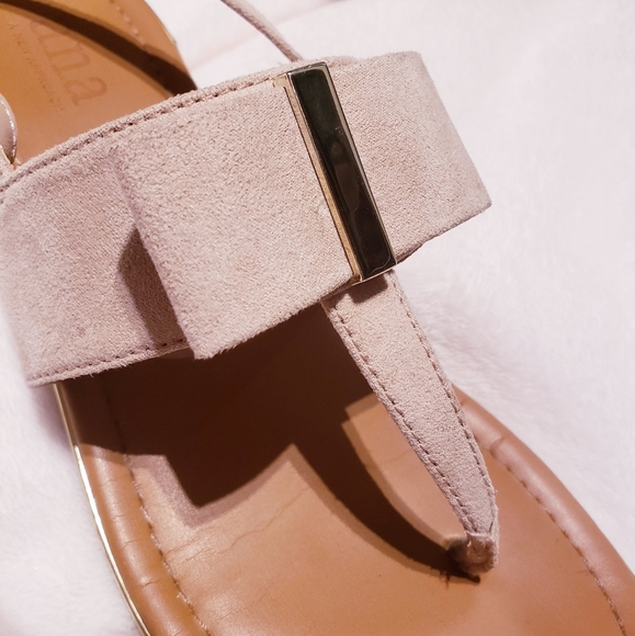 A.N.A. Bow Sandals - Picture 5 of 8